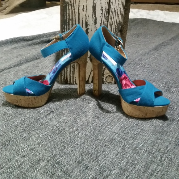 QUPID  HIGH HEEL - Picture 3 of 7